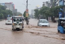 उत्तर प्रदेश, नोएडा: नोएडा में सुबह से हो रही झमाझम बारिश