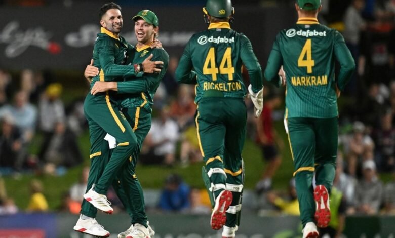 Keshav Maharaj