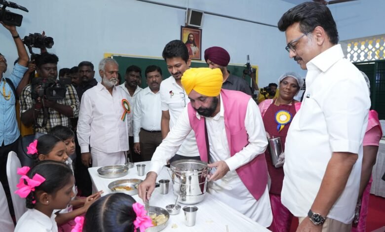 - देशवासियों को गुमराह करने के लिए 'जुमलागिरी के उस्ताद' की आलोचना की