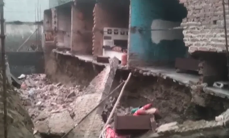 Noida construction accident, Sector 66 Mamura accident,