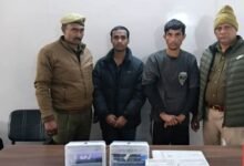 Noida shop theft case, Noida police arrest thieves,