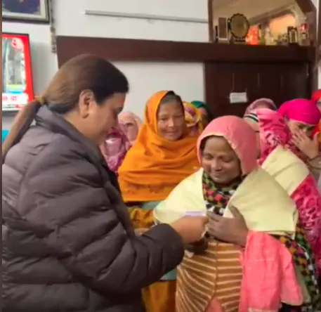 women sanitation workers Delhi, Patparganj ward news, Renu Chaudhary