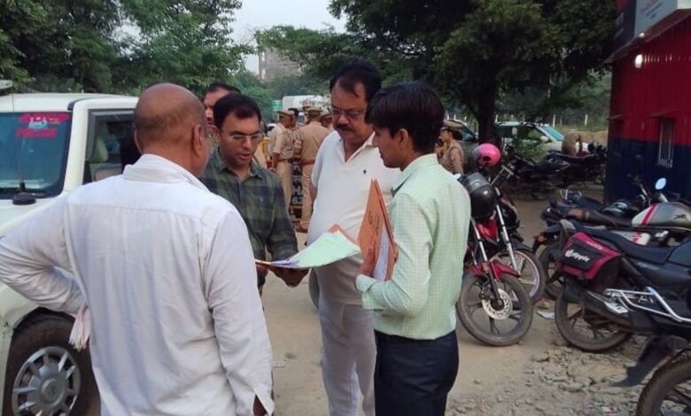 उत्तर प्रदेश, नोएडा: साकीपुर में 5000 वर्ग मीटर जमीन से हटा अवैध कब्जा