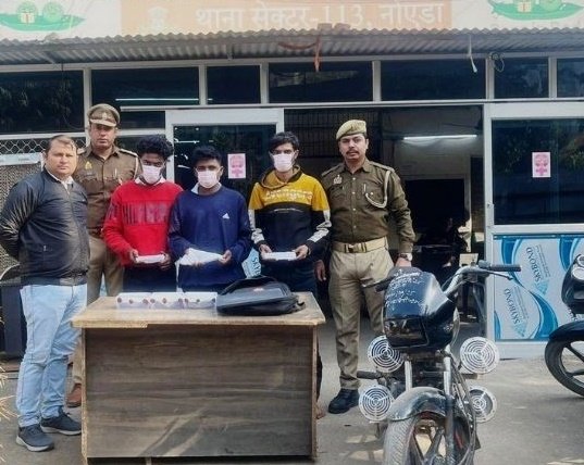 Noida sector 113 loot case, Noida police arrest robbers, cash laptop loot Noida