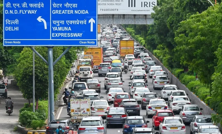 उत्तर प्रदेश, नोएडा: नोएडा-ग्रेनो एक्सप्रेस-वे के किनारे वाहन शोरूम को मिलेगा ठिकाना