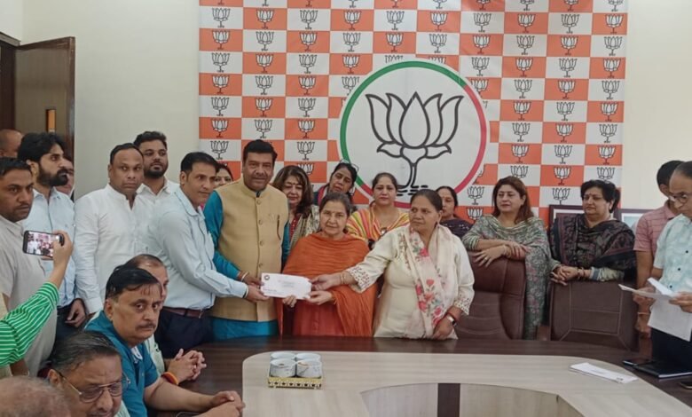 हरियाणा, पंचकूला: पंचकूला के गौशालाओं को मिली सरकारी सहायता, एक करोड़ से अधिक की राशि वितरित