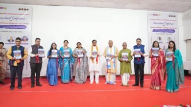 उत्तर प्रदेश, नोएडा: वेलनेस आधारित अंतर्राष्ट्रीय सम्मेलन का महर्षि यूनिवर्सिटी में आयोजन योग आयुर्वेद और वैश्विक स्वास्थ्य पर विशेषज्ञों ने साझा किए विचार