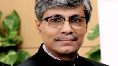 नई दिल्ली: प्राचीन ज्ञान व आधुनिक तकनीक के बीच संतुलन बनाने के लिए 'आईटी' अनिवार्य