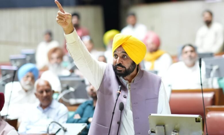 बाढ़ किसी इंसान ने नहीं लाई, यह प्राकृतिक आपदा थी
