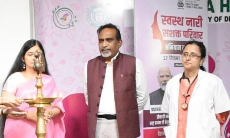 नई दिल्ली: निष्क्रिय धूम्रपान से बचाव के प्रति छात्राओं को किया जागरूक 