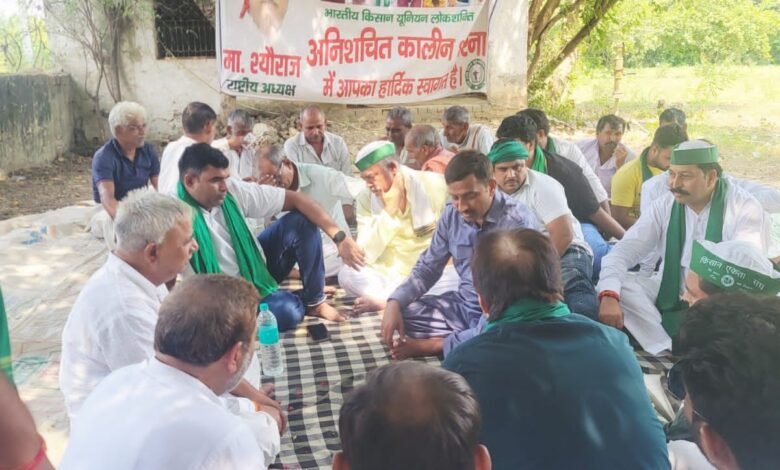 उत्तर प्रदेश, नोएडा: ग्रेटर नोएडा में भूजल दोहन का विरोध