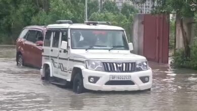 उत्तर प्रदेश, नोएडा: यमुना का जलस्तर खतरनाक स्तर पर