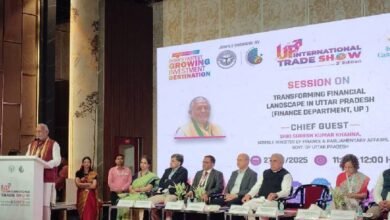 उत्तर प्रदेश, नोएडा: यूपी इंटरनेशनल ट्रेड शो पहुंचे प्रदेश वित्त मंत्री सुरेश खन्ना