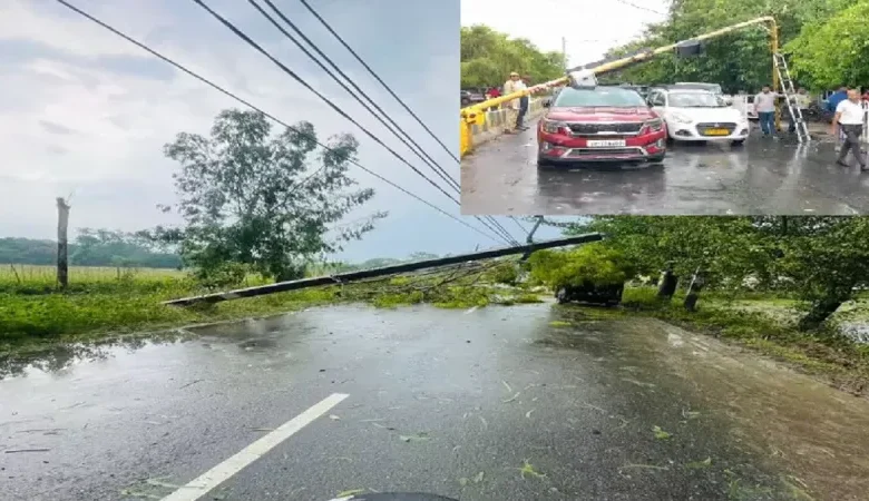 उत्तर प्रदेश, नोएडा: बारिश बनी आफत, कही गिरा प्लास्टर तो कही गिर गया सोसायटी का छज्जा