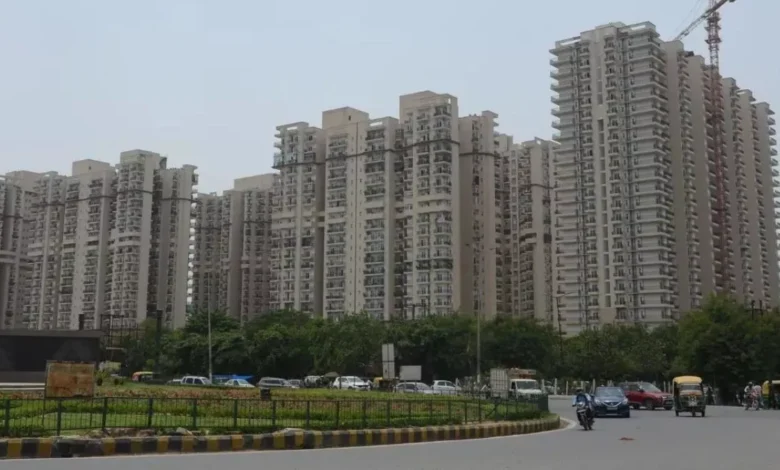 उत्तर प्रदेश, नोएडा: स्पोर्टस सिटी के 450 परिवारों को मिल सकती है राहत