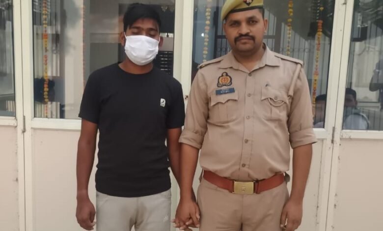 उत्तर प्रदेश ,नोएडा: नोए़डा में हाइड्रा से युवक को कुचलने वाला चालक गिरफ्तार