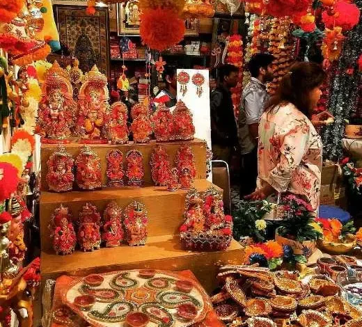 उत्तर प्रदेश, नोएडा: दीपावली से पहले नोएडा को 630 करोड़ की सौगात