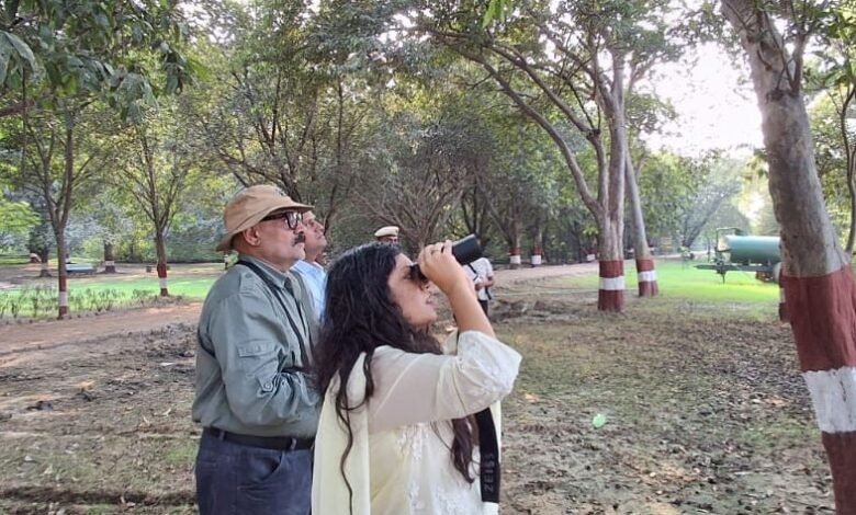 उत्तर प्रदेश, नोएडा:गौतम बुद्ध नगर जिलाधिकारी ने सूरजपुर वेटलैंड का किया निरीक्षण