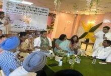 उत्तर प्रदेश, नोएडा: विधायक पंकज सिंह पहुँचे नोएडा सिटीजन फ़ोरम कार्यालय