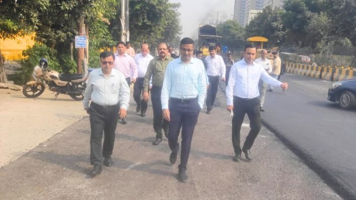 उत्तर प्रदेश, नोएडा: प्राधिकरण के सीईओ ने किया नोएडा शहर का निरीक्षण, सफाई और अनुरक्षण व्यवस्था में सुधार के दिए सख्त निर्देश