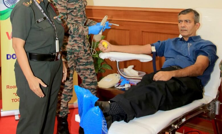 नई दिल्ली: साउथ ब्लॉक में रक्षा मंत्रालय के कार्मिकों ने किया रक्तदान 