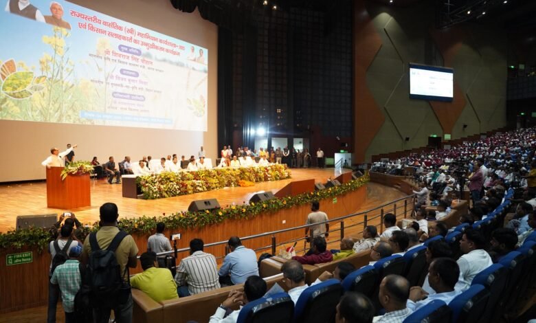 सरकार ने कृषि सलाहकारों की जरूरत और मूल्य दोनों को पहचाना और उनके सम्मान एवं हितों की रक्षा के लिए प्रतिबद्ध है-शिवराज सिंह