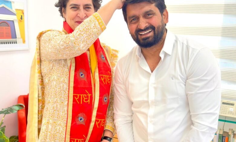 उत्तर प्रदेश उत्तर प्रदेश, नोएडा: कांग्रेस कमेटी के प्रदेश महासचिव ओमवीर यादव ने प्रियंका गांधी से की मुलाकात, प्रदेश की राजनीति पर हुई महत्वपूर्ण चर्चा