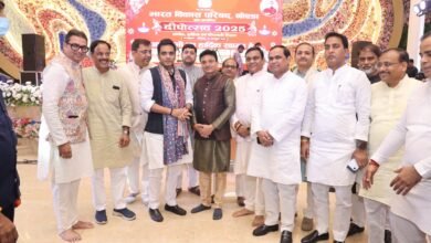 उत्तर प्रदेश, नोएडा: भारत विकास परिषद, नोएडा द्वारा दीपोत्सव 2025 का भव्य आयोजन