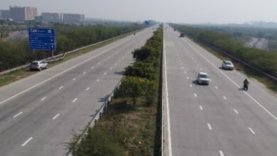 उत्तर प्रदेश, नोएडा: यमुना एक्सप्रेसवे पर हाइड्रा ने युवक को रौंदा; मौत