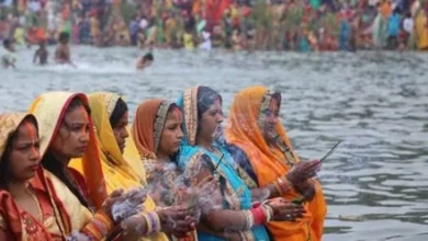 उत्तर प्रदेश, नोएडा: छठ व्रतियों के लिए नए घाट हो रहे तैयार
