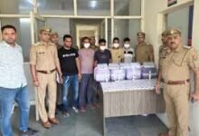 उत्तर प्रदेश, नोएडा: एटीएम पर टेप लगाकर धोखाधड़ी करने वाले गिरोह का पर्दाफाश, 67 ATM के साथ 4 गिरफ्तार