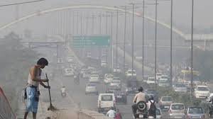 उत्तर प्रदेश, नोएडा: नियमों की उड़ रहीं धज्जियां, RMC प्लांट से बढ़ा प्रदूषण