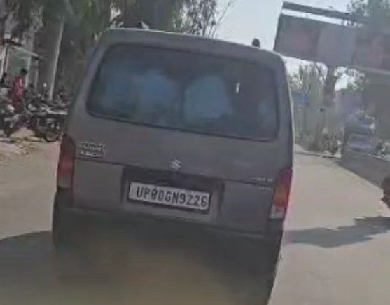 Agra viral video, children overloaded in eco car, school transport negligence