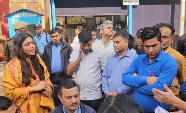 Noida SIR campaign, voter enrollment drive, DM Medha Rupam inspection