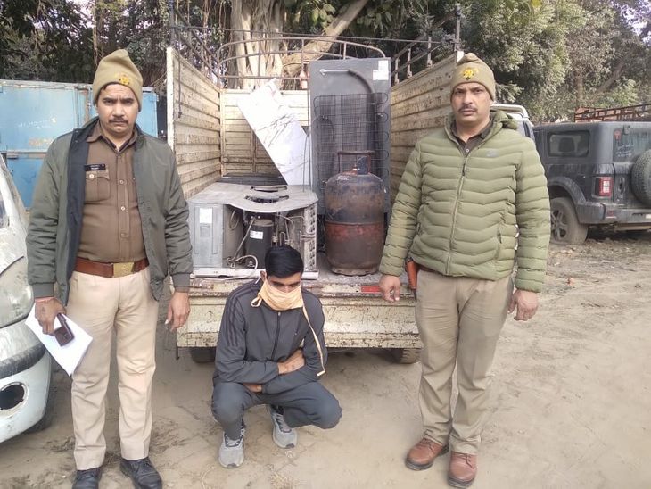 Greater Noida: ग्रेटर नोएडा में शातिर चोर गिरफ्तार, पिकअप वाहन में भरकर ले जा रहा था चोरी का भारी सामान