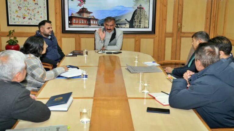 Himachal Pradesh: चिकित्सा महाविद्यालयों के लिए बनेगी सीनियर रेजिडेंटशिप पॉलिसी, नए एमडी-एमएस विषय भी होंगे शुरू: मुख्यमंत्री