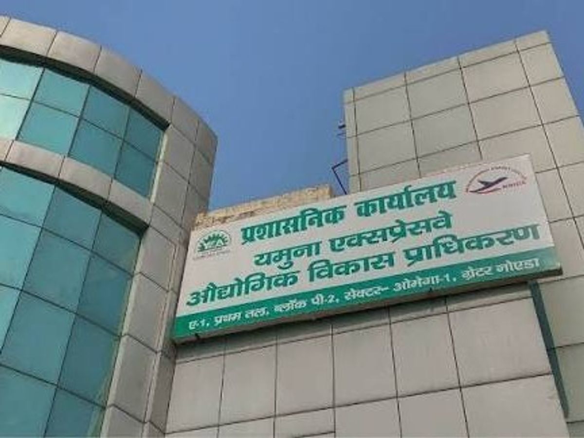 Noida: औद्योगिक इकाई शुरू न करने वाले आवंटियों पर प्राधिकरण सख्त, नोटिस जारी होंगे Noida: औद्योगिक इकाई शुरू न करने वाले आवंटियों पर प्राधिकरण सख्त, नोटिस जारी होंगे