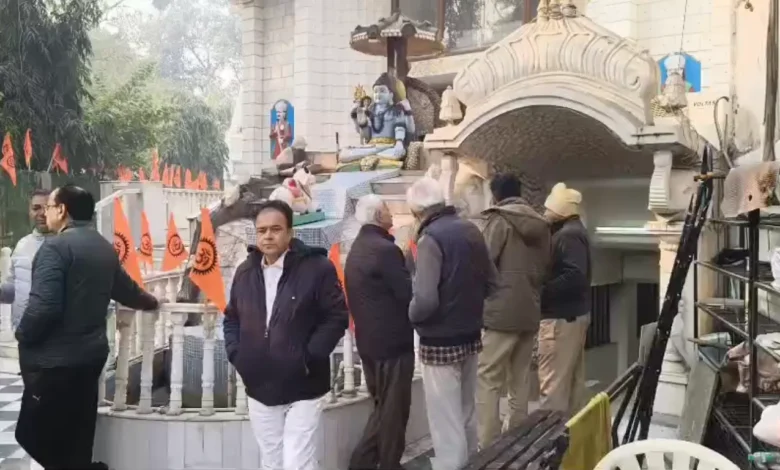 Delhi Temple Robbery Preet Vihar