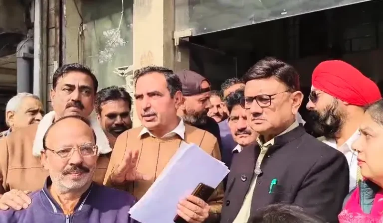 Jagatpuri Liquor Shop Closure – MLA Action