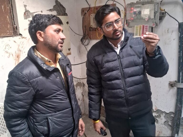 Greater Noida: ग्रेटर नोएडा में दूषित पानी की शिकायतों पर प्राधिकरण सख्त, व्यापक जांच अभियान शुरू