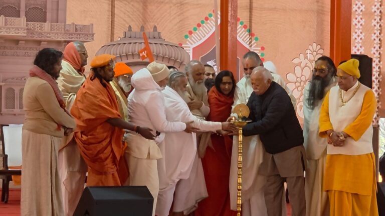 उत्तर प्रदेश : हिंदू समाज की पराजय का कारण केवल फूट, भेदभाव मिटाना ही राष्ट्र की प्राथमिकता : मोहन भागवत