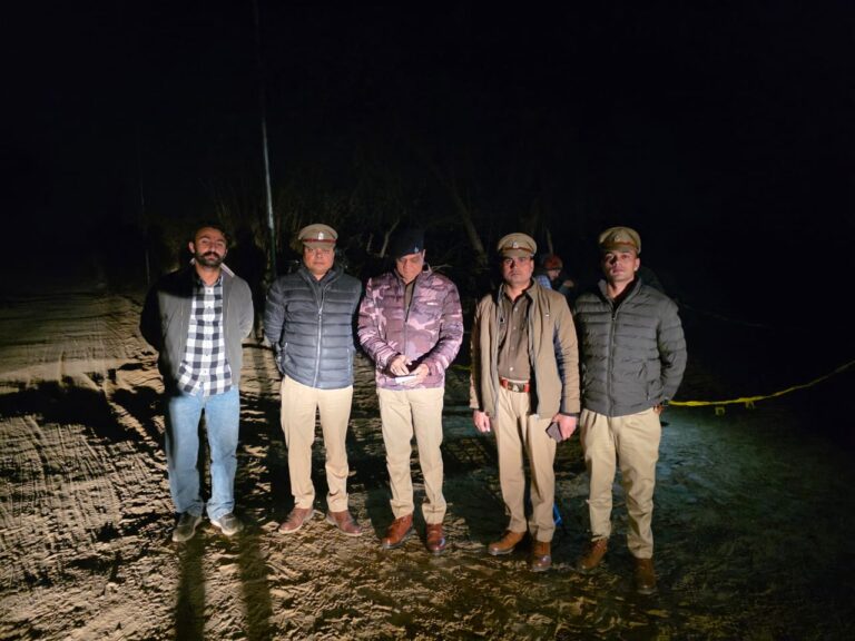 उत्तर प्रदेश : मथुरा में पत्नी हत्याकांड का खुलासा, मुठभेड़ के बाद पति और उसका साथी गिरफ्तार