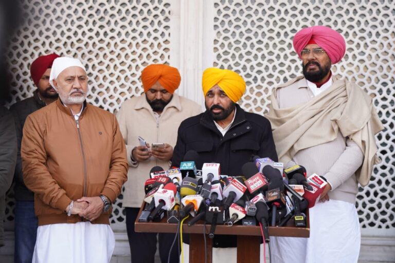 Punjab : श्री अकाल तक़्त साहिब के समक्ष विनम्र सिख के रूप में पेश हुए सीएम मान