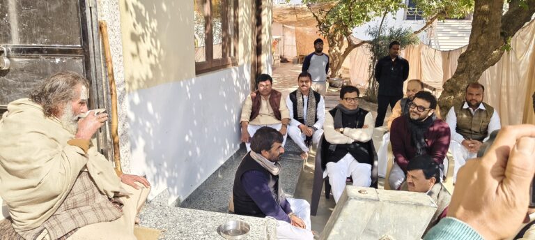 उत्तर प्रदेश : मथुरा में हनुमान भक्त रामगोपाल यादव का सरकार पर तीखा हमला, भाजपा पर सनातन धर्म के अपमान का आरोप