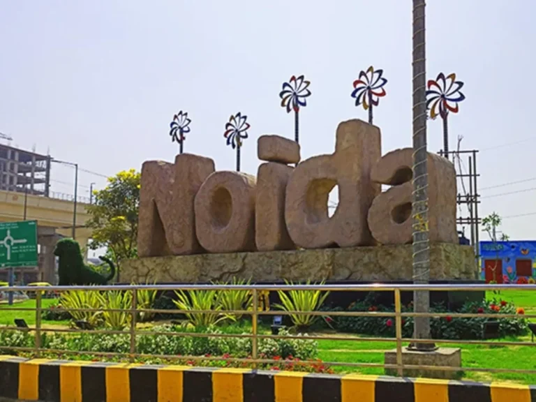 Noida: दिल्ली की तर्ज पर नोएडा में भी नगर निगम की तैयारी, योगी सरकार कर रही बड़ा प्लान