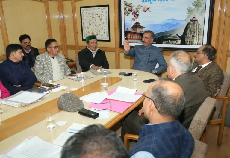 Himachal Pradesh: मुख्यमंत्री ने लम्बित तक़सीम मामलों के शीघ्र समाधान के लिए सप्ताह में तीन दिन सुनवाई करने के दिए निर्देश, 31 मार्च तक सभी दुरुस्ती मामले निपटाने का लक्ष्य