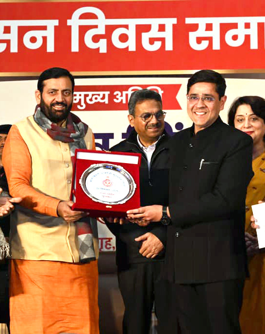 IAS Parth Gupta: डीसी रहते आईएएस अधिकारी पार्थ गुप्ता ने पेश की संवेदनशील प्रशासन की मिसाल, 100 गरीब परिवारों को मिली सुरक्षित छत