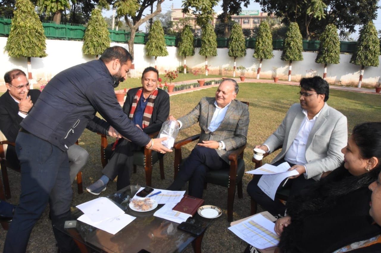 Panchkula ward Reservation: नियमों के उल्लंघन का आरोप, पंचकूला में वार्ड आरक्षण ड्रॉ पर सियासी विवाद तेज Panchkula ward Reservation: नियमों के उल्लंघन का आरोप, पंचकूला में वार्ड आरक्षण ड्रॉ पर सियासी विवाद तेज