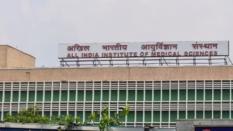 Safe Motherhood AIIMS Advisory: सुरक्षित मातृत्व के लिए कम से कम 4 प्रसव पूर्व जांच जरूरी, 2030 तक MMR 70 से नीचे लाने का लक्ष्य