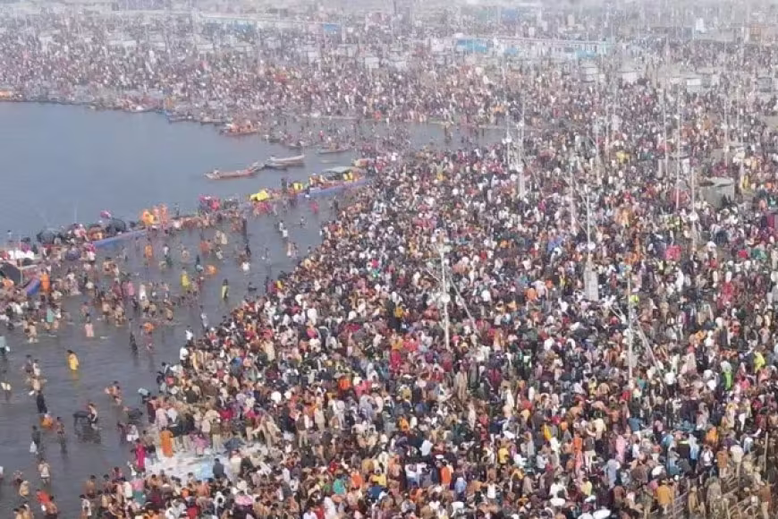 Poush Purnima: प्रयागराज में पौष पूर्णिमा पर लाखों श्रद्धालुओं ने लगाई आस्था की डुबकी Poush Purnima: प्रयागराज में पौष पूर्णिमा पर लाखों श्रद्धालुओं ने लगाई आस्था की डुबकी